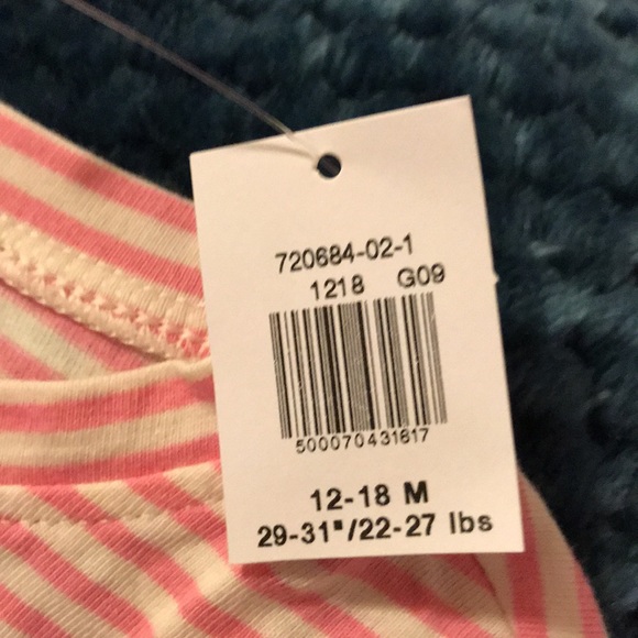 Old Navy Short-Sleeve Printed T-Shirts for Toddler Girl (Lot of 2) - Picture 3 of 6